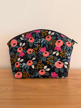 Beginners: Sew a Zippered Pouch